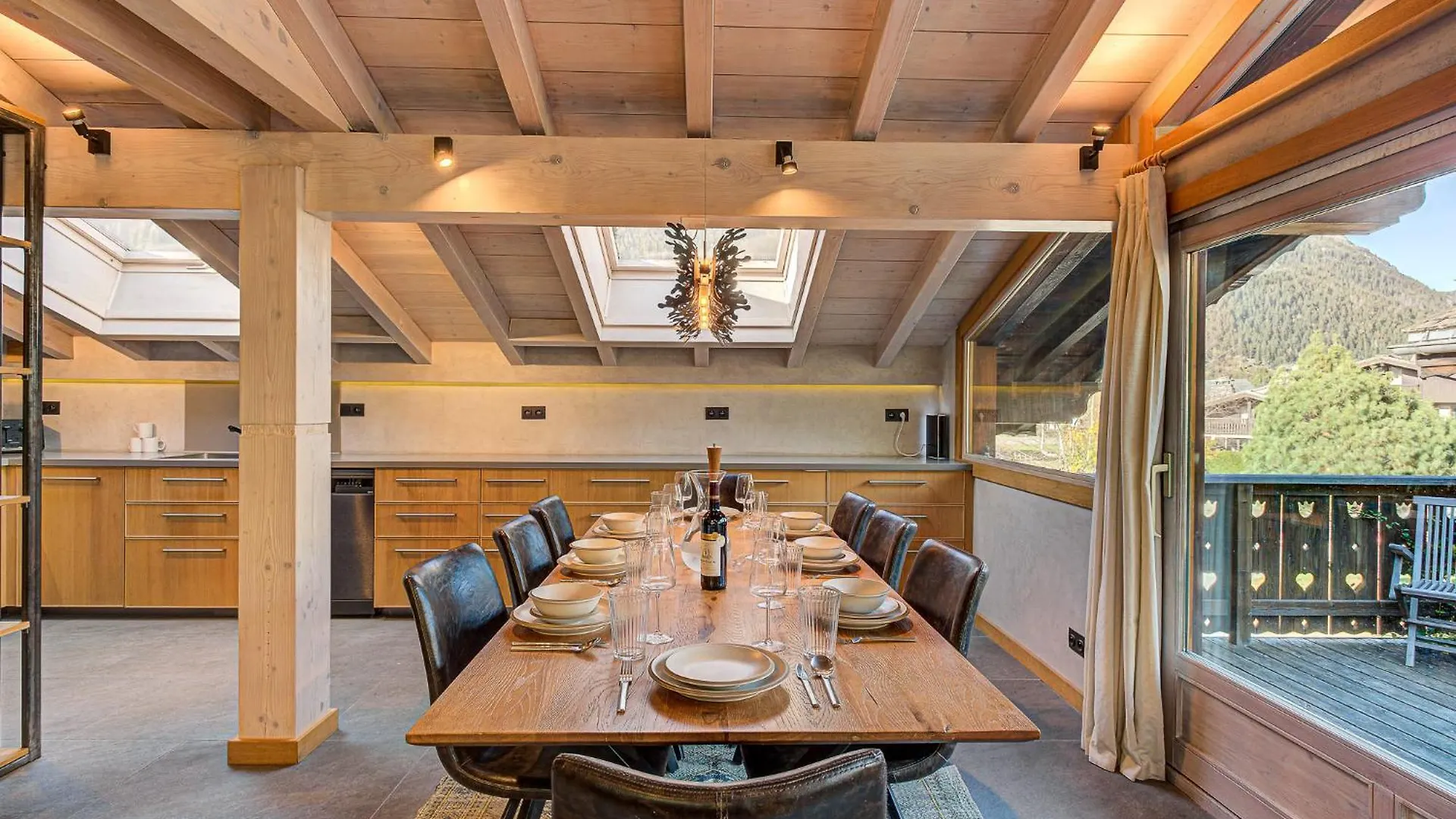 Chalet Kaiya - Alpes Travel - Les Praz - Sleeps 8 Chamonix Mont Blanc