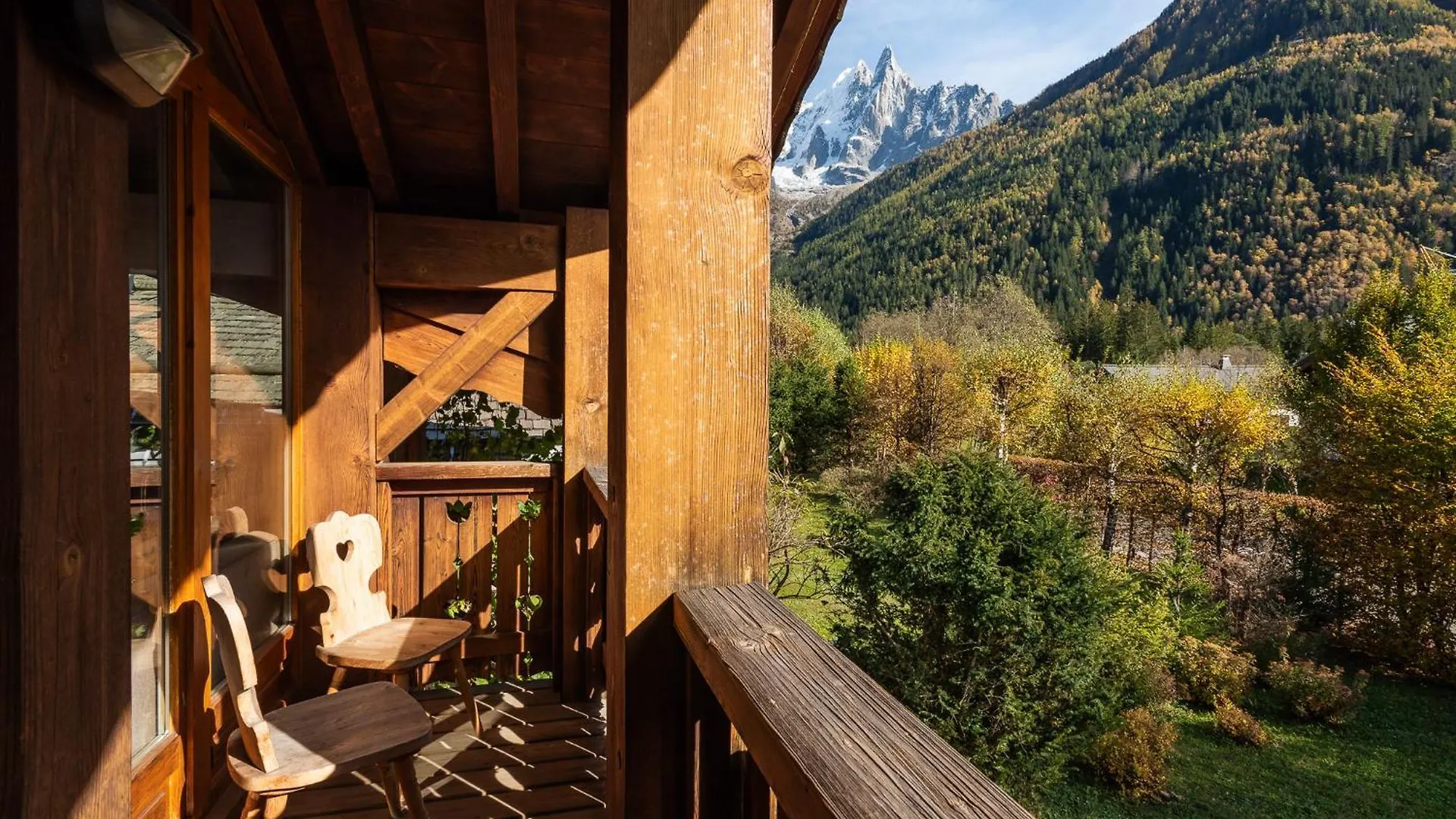 Chalet Kaiya - Alpes Travel - Les Praz - Sleeps 8 Chamonix Mont Blanc